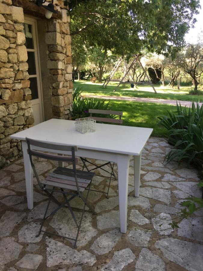 Les Olivettes le mazet Panzió Uzès Kültér fotó